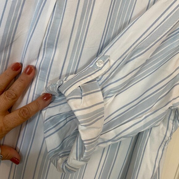 Torrid Size 2 NWT Blue and White Striped Blouse - Picture 10 of 11